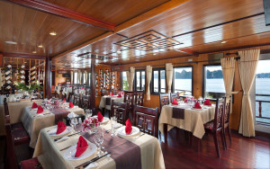 Paloma Cruise Halong Restaurant & Bar