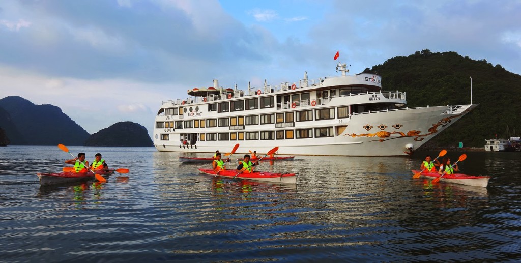 Starlight cruise Halong bay